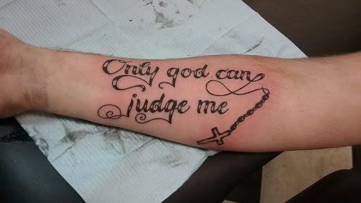 Tattoo Shop «Cowboys Ta2z», reviews and photos, 1270 E Columbia Ave # B, Battle Creek, MI 49014, USA