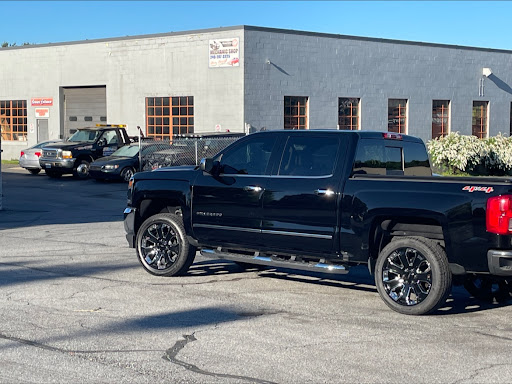 Auto Repair Shop «Damascus Motors», reviews and photos, 26100 Woodfield Rd, Damascus, MD 20872, USA