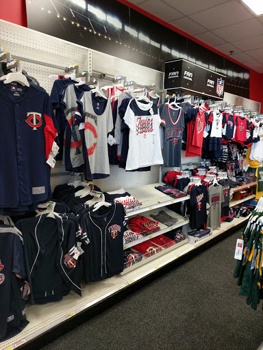 Department Store «Target», reviews and photos, 300 Clydesdale Trail, Medina, MN 55340, USA