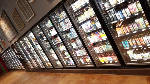 Wine Store «Max Wine & Spirits», reviews and photos, 40 Mill Plain Rd, Danbury, CT 06811, USA