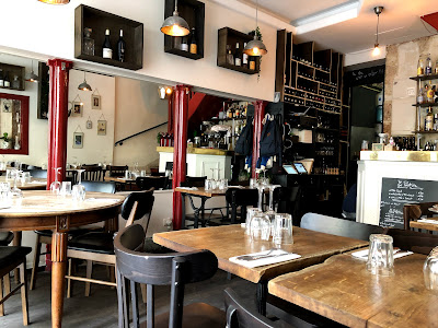 Postiche Bistrot à Paris