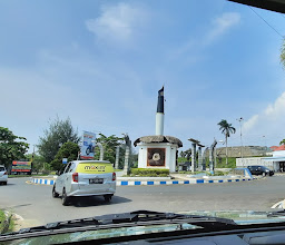 Tugu Pers Bengkulu photo