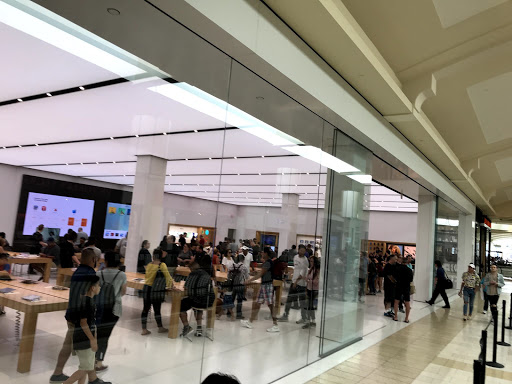 Computer Store «Apple The Oaks», reviews and photos, 432 W Hillcrest Dr, Thousand Oaks, CA 91360, USA