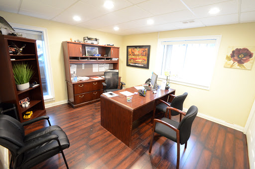 Used Car Dealer «ROSELLE MOTORS INC», reviews and photos, 25W175 Lake St, Roselle, IL 60172, USA