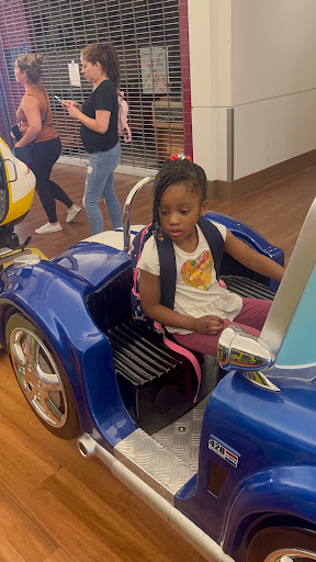 Shopping Mall «Ford City Mall», reviews and photos, 7601 S Cicero Ave, Chicago, IL 60652, USA