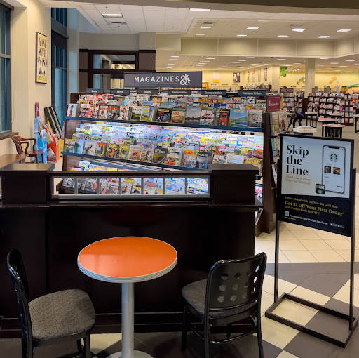 Book Store «Barnes & Noble», reviews and photos, 9605 Village Pl Blvd, Brighton, MI 48116, USA