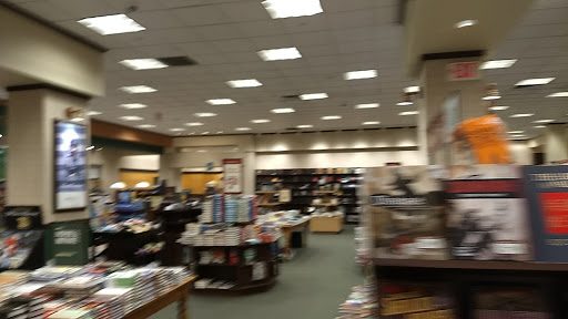 Book Store «Barnes & Noble», reviews and photos, 444 Broadway, Saugus, MA 01906, USA