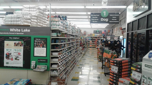 Pet Supply Store «Pet Supplies Plus», reviews and photos, 6845 Highland Rd, White Lake, MI 48383, USA