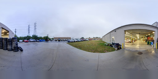 Auto Body Shop «Addison Auto Body and Glass, Inc.», reviews and photos, 21 Factory Rd, Addison, IL 60101, USA