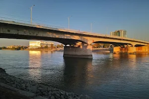 Árpád Bridge image