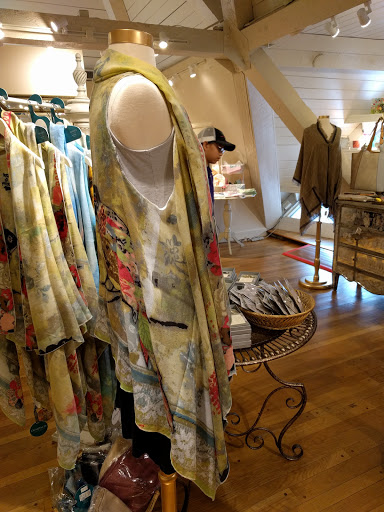 Gift Shop «Gate House Gift Shop», reviews and photos, Biltmore Estate Dr, Asheville, NC 28803, USA