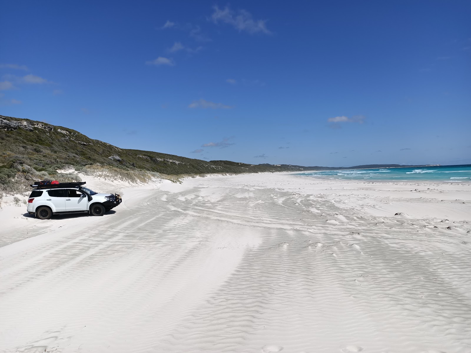 Neretlis Beach'in fotoğrafı çok temiz temizlik seviyesi ile