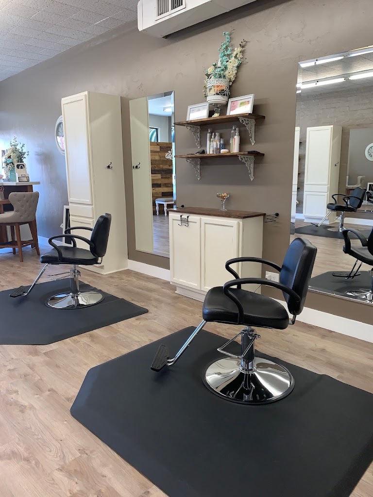Hairatage Salon & Spa 92399