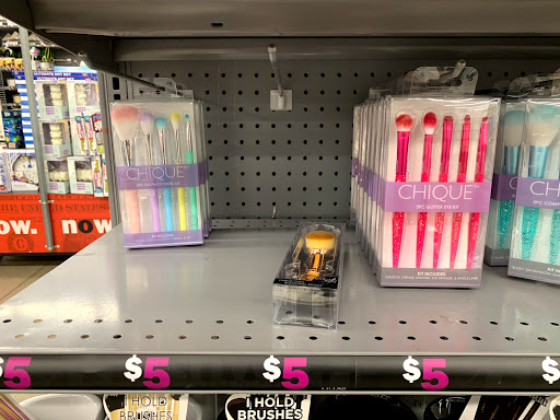 Variety Store «Five Below», reviews and photos, 13401 Shelbyville Rd, Louisville, KY 40243, USA