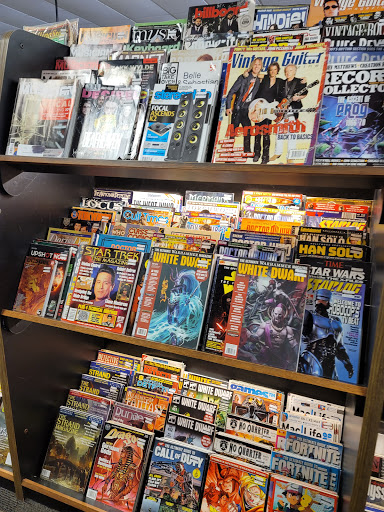 Book Store «Bookmans Phoenix Entertainment Exchange», reviews and photos, 8034 N 19th Ave, Phoenix, AZ 85021, USA