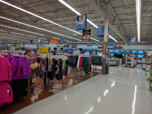 Discount Store «Walmart», reviews and photos, 3133 Main St, Mohegan Lake, NY 10547, USA