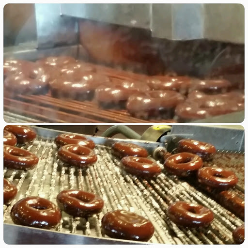 Donut Shop «Krispy Kreme», reviews and photos, 2401 Battleground Ave, Greensboro, NC 27408, USA