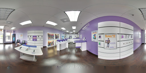 Cell Phone Store «MetroPCS Authorized Dealer», reviews and photos, 21631 Village Lakes Shopping Center Dr, Land O Lakes, FL 34639, USA