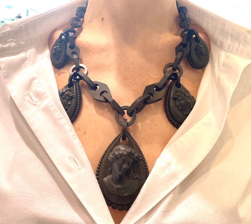 Jewelry Buyer «Jackie Abraham Jewelers», reviews and photos, 1027 Kane Concourse, Bay Harbor Islands, FL 33154, USA