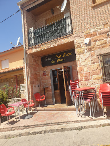 Bar Asador La Plaza en Redueña