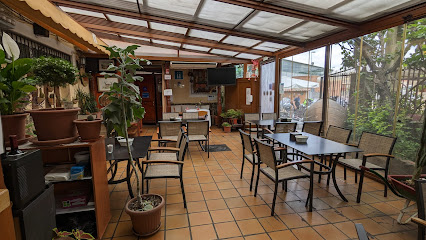 Hostal Restaurante La Muralla - Ctra. Valdemeca, 20, 16300 Cañete, Cuenca, Spain