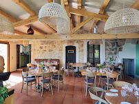Atmosphère du Restaurant méditerranéen LE MOULIN DE L’OLIVERAIE à Blausasc - n°2