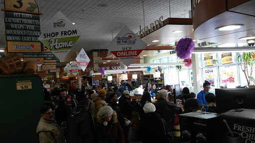 Grocery Store «Foodtown of Bainbridge», reviews and photos, 283 E 204th St, Bronx, NY 10467, USA