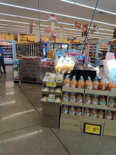 Shopping Mall «Fairmont Shopping Center», reviews and photos, Fairmont Shopping Center, Hickey Blvd, Pacifica, CA 94044, USA