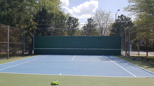 Community Center «Thomas Jefferson Community & Fitness Center», reviews and photos, 3501 2nd St S, Arlington, VA 22204, USA