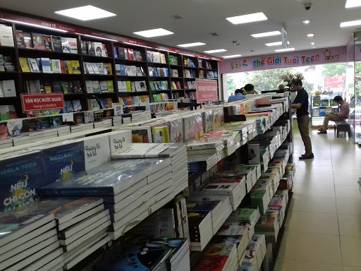 Manga shops in Hanoi