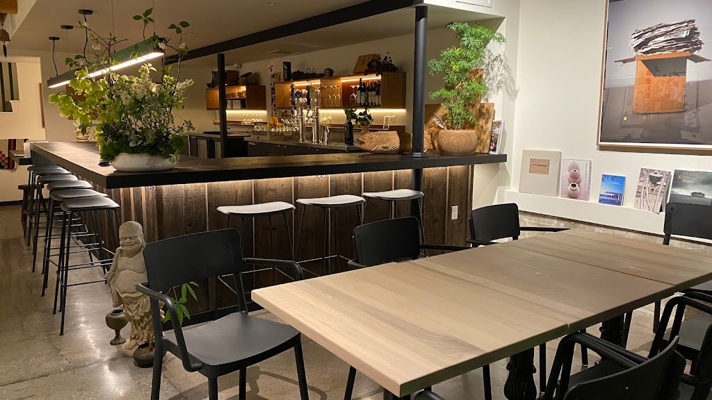 Viet Tapas Bar 90041