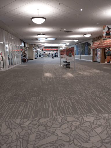 Shopping Mall «Richmond Mall», reviews and photos, 3801 National Rd E, Richmond, IN 47374, USA