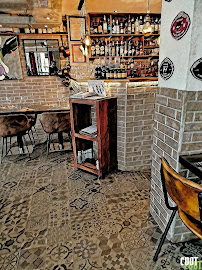 Atmosphère du Restaurant Le Boeuf sur le Quai d'Agrippa à Fréjus - n°9