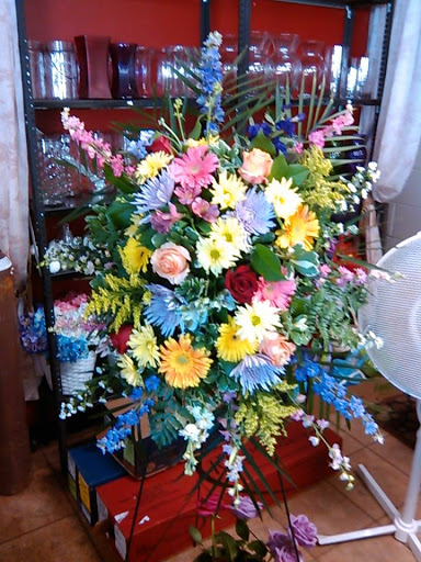Florist «Forget-Me-Not Florist», reviews and photos, 1083 Park Ave, Cranston, RI 02910, USA