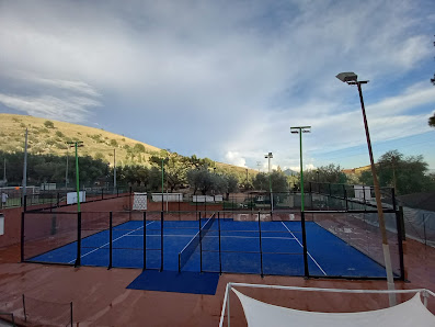 ASD Monte Maggiore Futsal (calcio tennis padel) Via Monte Oliveto, 81052 Pignataro Maggiore CE, Italia