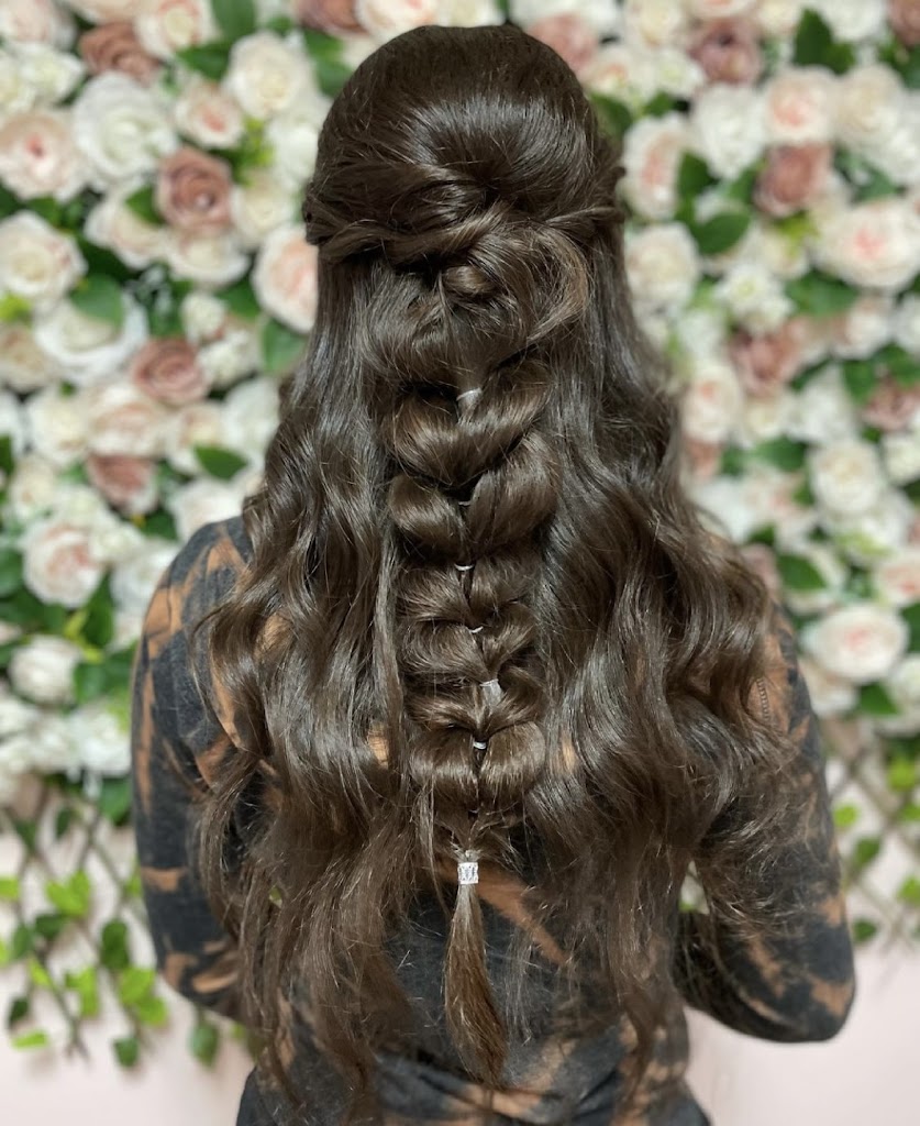 Step Up Styles Salon 15239