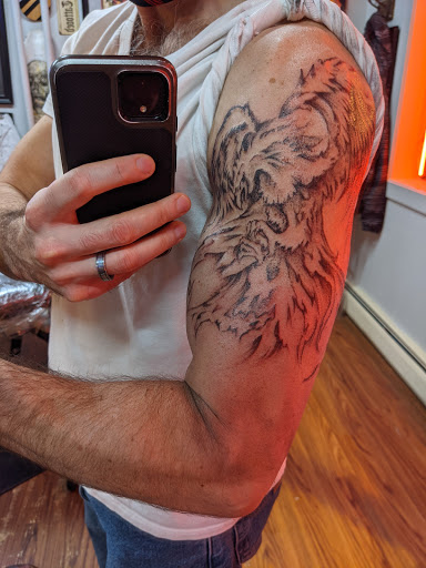 Tattoo Shop «Vintage Tattoo», reviews and photos, 131 Newark Pompton Turnpike, Pequannock Township, NJ 07440, USA