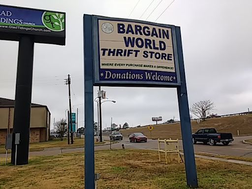 Thrift Store «Bargain World Thrift Store», reviews and photos, 1700 E College St, Lake Charles, LA 70607, USA