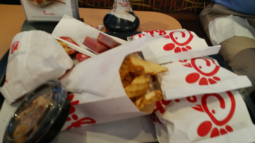 Fast Food Restaurant «Chick-fil-A», reviews and photos, 701 N Milwaukee Ave Ste 360, Vernon Hills, IL 60061, USA