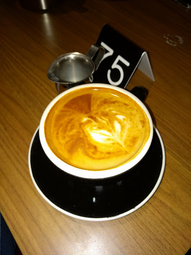 Coffee Shop «Commonwealth Cafe», reviews and photos, 300 Hamilton Row, Birmingham, MI 48009, USA