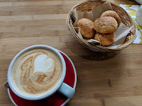 Cappuccino du Restaurant brunch Cafuné à Paris - n°5