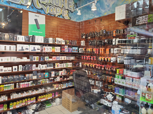 Tobacco Shop «American Smoke & Vape», reviews and photos, 217 E Army Trail Rd, Glendale Heights, IL 60139, USA