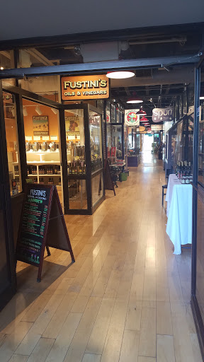 Shopping Mall «Kerrytown Market & Shops», reviews and photos, 407 N 5th Ave, Ann Arbor, MI 48104, USA