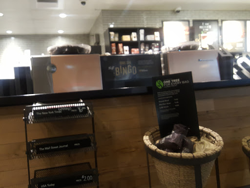 Coffee Shop «Starbucks», reviews and photos, 1700 Avenue of Mid-America, Effingham, IL 62401, USA