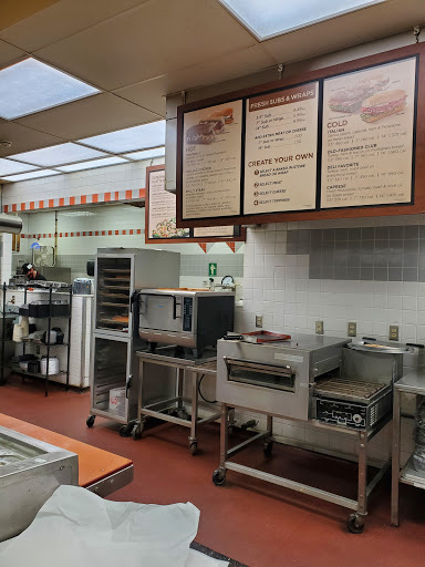 Supermarket «Giant Eagle Supermarket», reviews and photos, 1300 Country Club Rd, Monongahela, PA 15063, USA