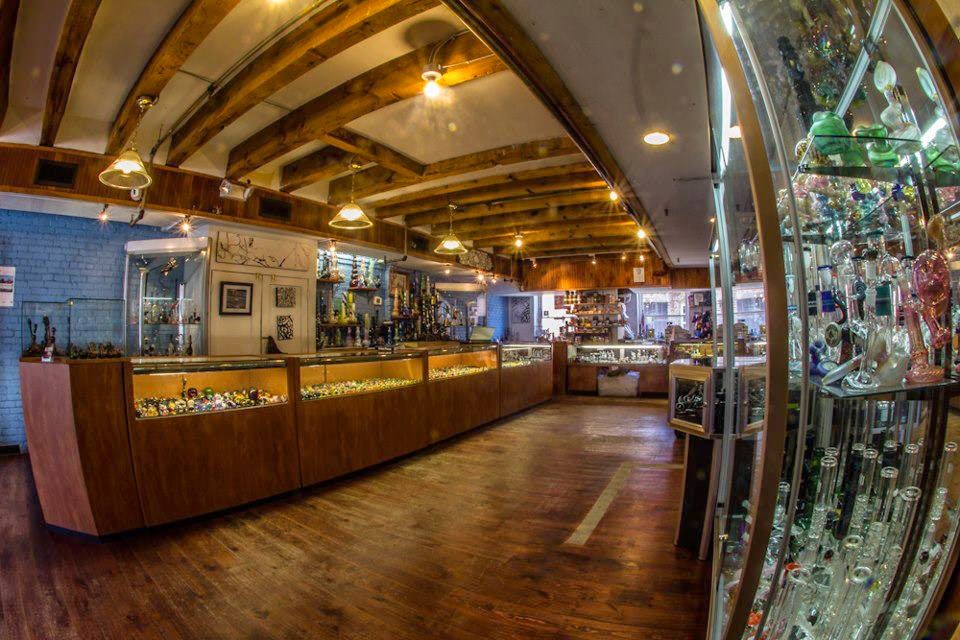 The Blazin Ace Smoke Shop & Glass Gallery