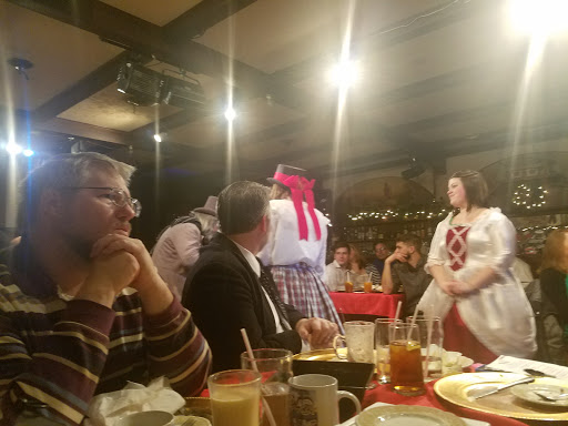 Cocktail Bar «Oak Room Lounge», reviews and photos, 5475 Lake Rd E, Geneva, OH 44041, USA