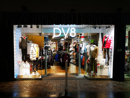 DV8