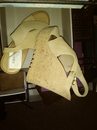 Shoe Store «Shoe Station», reviews and photos, 741 C Hilcrest Road, Mobile, AL 36695, USA