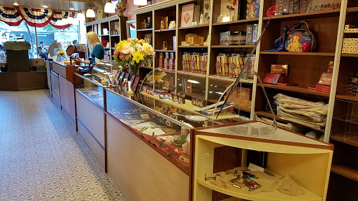 Cosmetics Store «Besame Cosmetics», reviews and photos, 3505 W Magnolia Blvd, Burbank, CA 91505, USA